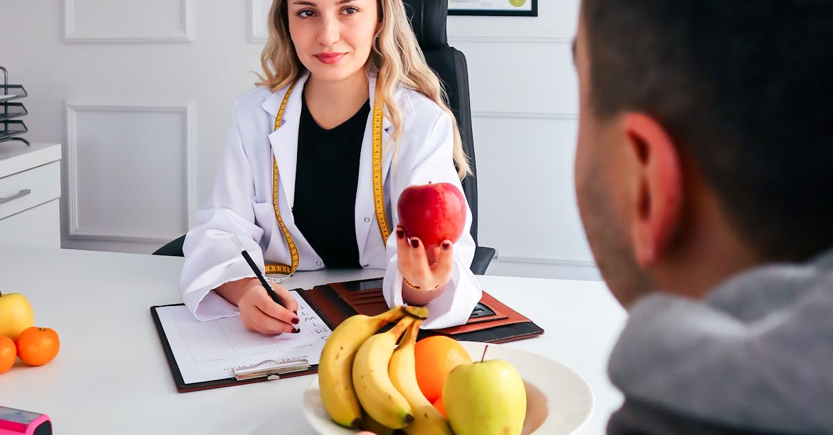 Is a license required to use the term dietitian nutritionist or nutritionist under North Carolina law?